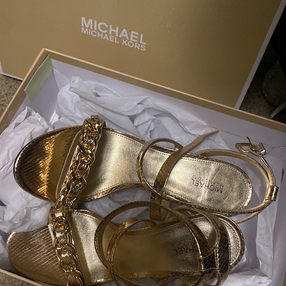 Gold MK Heels - Picture 5 of 5